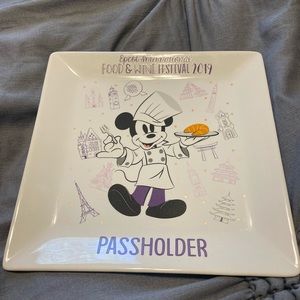 EPCOT International Food & Wine Festival 2019 Chef Mickey Plate